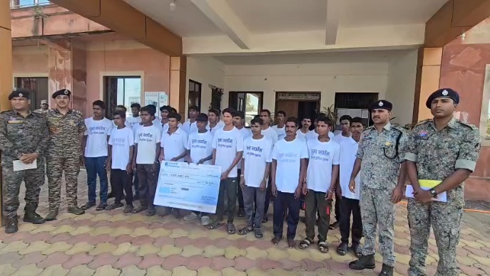 सुकमा में बड़ा नक्सल सरेंडर