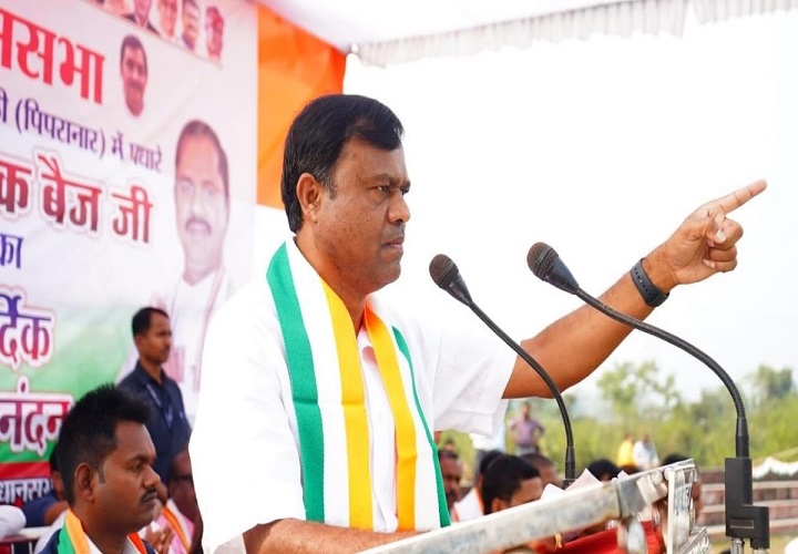 दीपक बैज