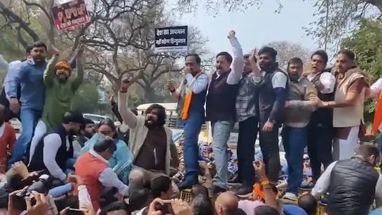 AI समिट हंगामे पर BJP का पलटवा