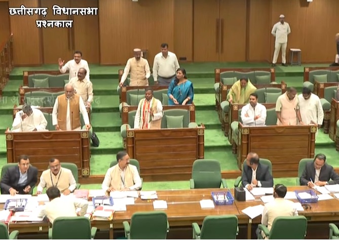 अफीम की खेती को लेकर तीखी बहस