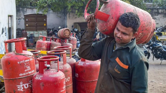 lpg-cylinder-price-hiked