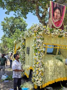 Asha Bhosle Funeral
