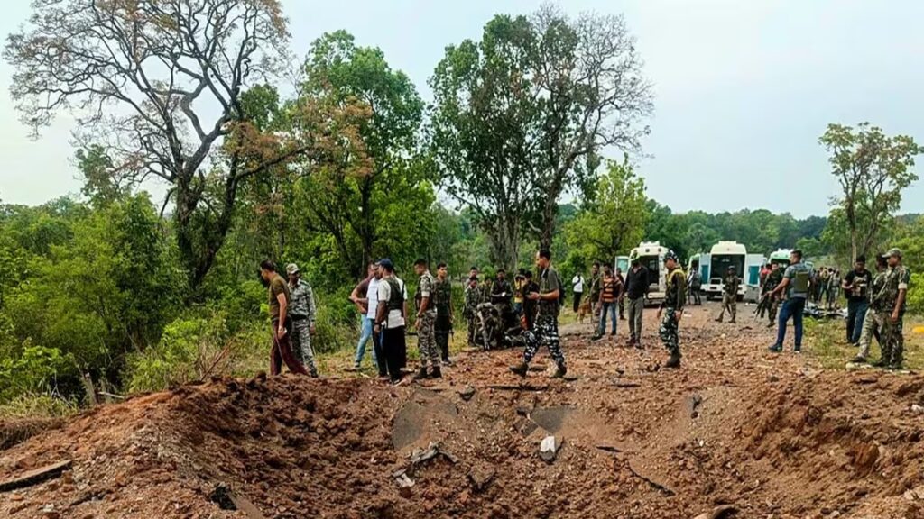 IED ब्लास्ट 5 जवान शहीद