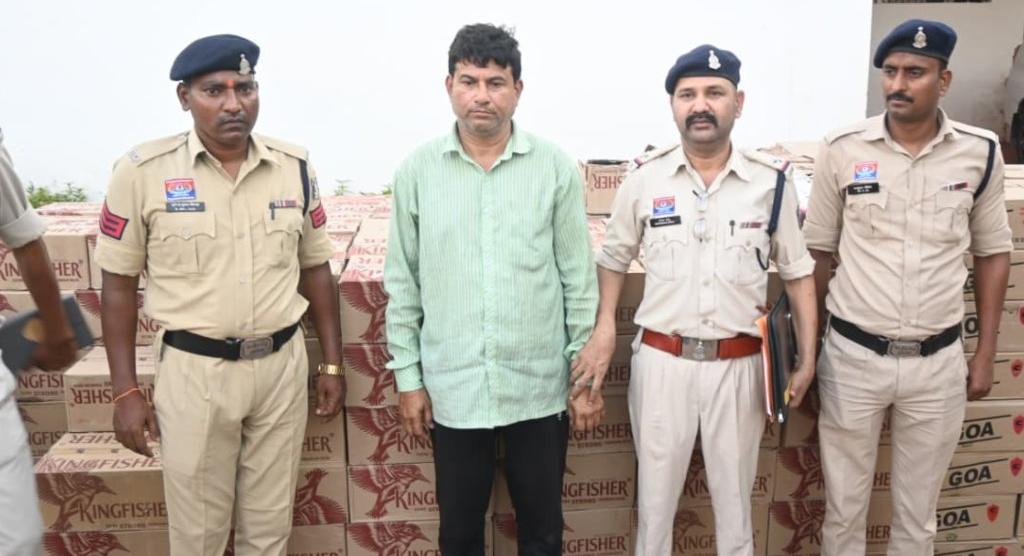 CG Liquor Smuggling Busted