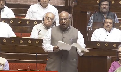 राज्यसभा में खड़गे