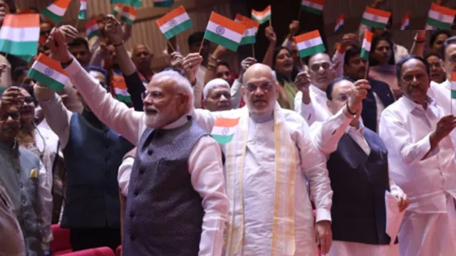 PM मोदी