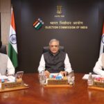 EC की बड़ी बैठक: वोटर लिस्ट में नाम को लेकर नया नियम, BLO घर आकर लेगा जरूरी दस्तावेज